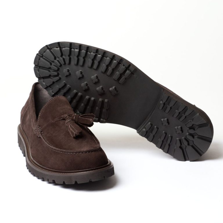 mocassini con nappine linea zefiro color testa di moro